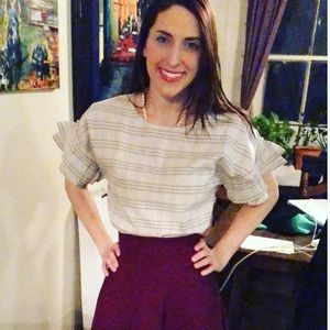 Ruffle-Sleeve Plaid Top with Round Neckline - NWT